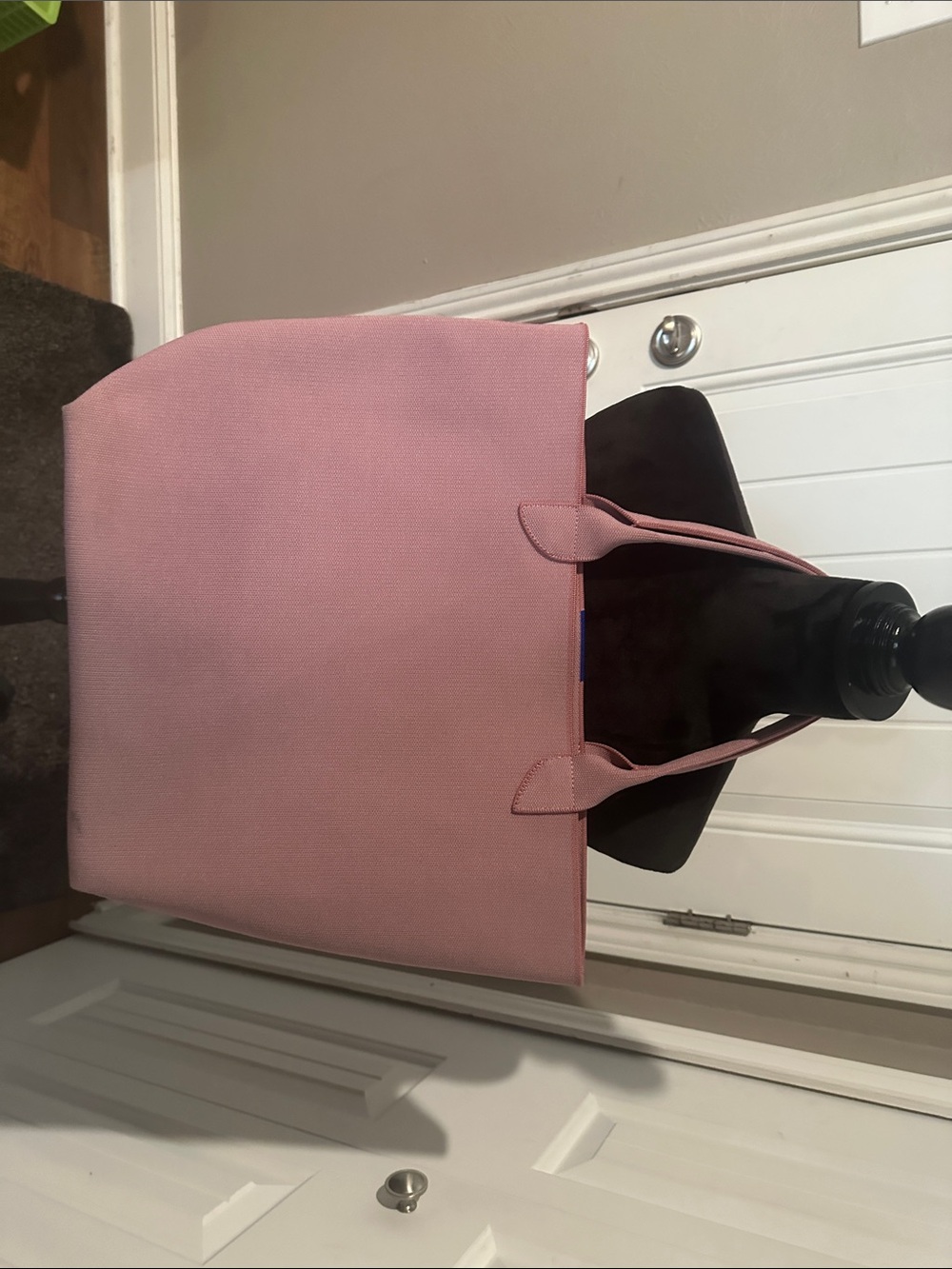 Women's Pink Tote Bag - Stylish Everyday Carry